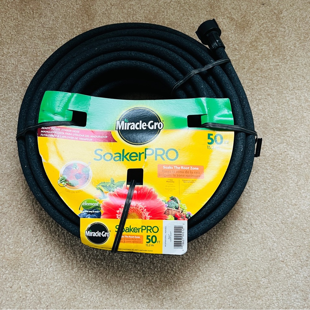 New Miracle-Gro SoakerPRO Advanced Hose 50ft water